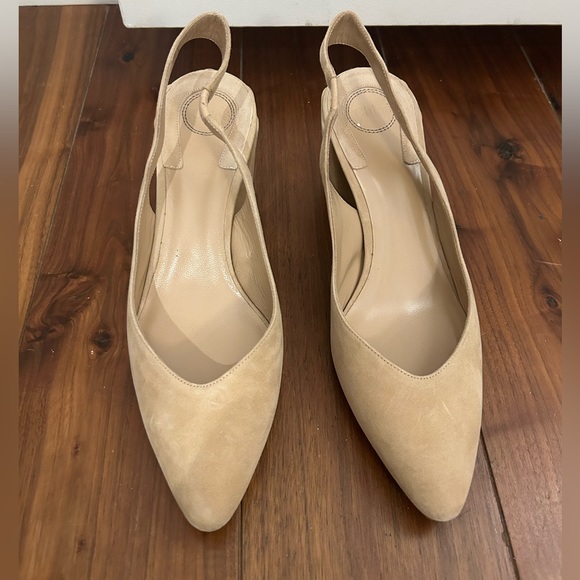 Chloe Brand New Suede Slingback Pumps 39.5 Color: Reef Shell - Picture 4 of 5